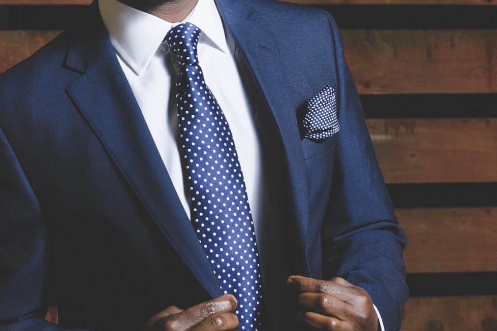 Schick im Job: Tipps zum Krawatte binden | careeasy - Dein Karrieremagazin