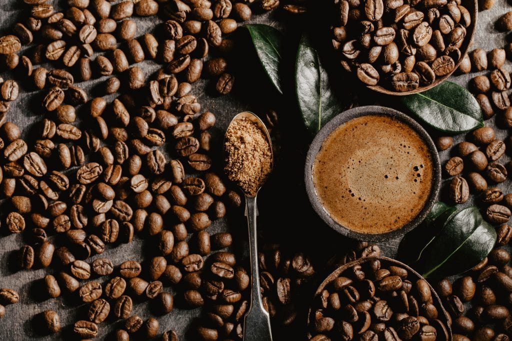 Kaffee und Arbeit – Was zu beachten ist | careeasy - Dein Karrieremagazin
